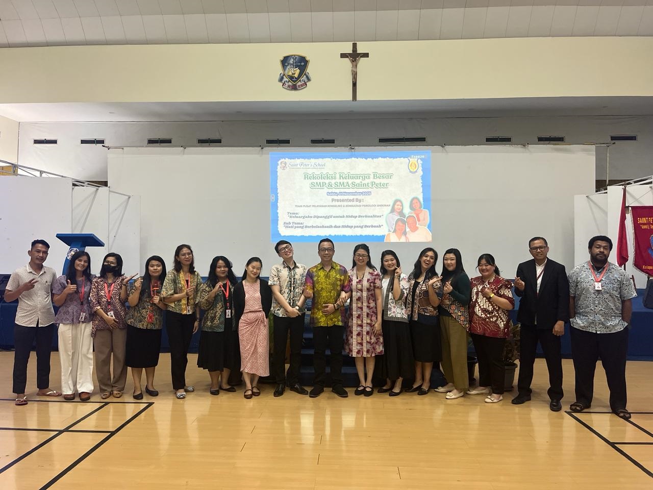 Memberikan Rekoleksi di SMP-SMA St.Peter's School - Kelapa Gading