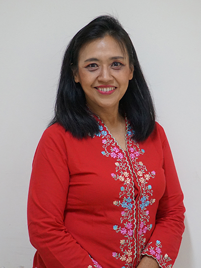  Imelda Melliani, Psi